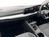 Usado VW Golf VIII Life 130 HP (95 kW) 2021 Preto Citadino