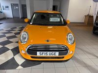 Begagnad Mini ONE Hatch 102 HK (75 kW) 2015 Orange Halvkombi