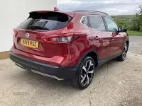 Used Nissan Qashqai Tekna 115 HP (84 kW) 2019 Red SUV