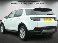 Used Land Rover Discovery 5 S 200 HP (147 kW) 2021 Fuji white SUV