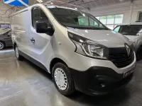 Used Renault Trafic Business 2018 Silver MPV