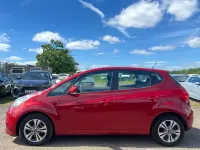 Used Kia Venga 89 HP (65 kW) 2017 Red Hatchback