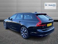 New Volvo V90 Plus 345 HP (253 kW) 2026 Estate