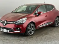 Used Renault Clio Iconic 90 HP (66 kW) 2019 Red Hatchback