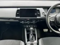 Używany Honda Jazz Advance 122 KM (89 kW) 2025 Czarny Hatchback