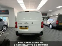 Usado Vauxhall Vivaro Sportive 2022 Blanco Monovolumen