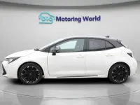 Usado Toyota Corolla Sport 140 HP (102 kW) 2023 Branco Citadino
