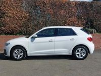 Begagnad Audi A1 Design 95 HK (69 kW) 2021 Vit SUV