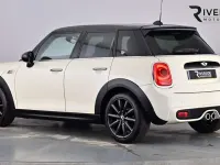 Usado Mini Cooper S Hatch 170 HP (125 kW) 2017 Branco Citadino