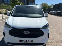 Second-hand Ford Transit Custom Limited 136 CP (100 kW) 2024 Alb Van