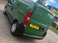 Used Vauxhall Combo 2016 White MPV