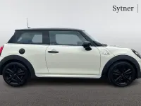 Used Mini Cooper S Sport 192 HP (141 kW) 2019 White Hatchback