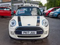 Usado Mini Cooper D Hatch 2017 Branco Citadino
