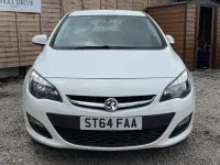 Used Vauxhall Astra Excite 2014 White Hatchback