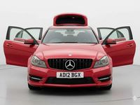 Używany Mercedes C220 AMG 2012 Czerwony Sedan/Limuzyna