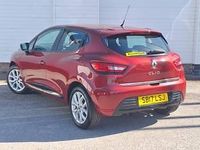 Usado Renault Clio IV Dynamique 75 HP (55 kW) 2017 Vermelho Citadino