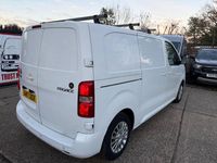 Usado Toyota Proace Comfort 115 CV (84 kW) 2017 Blanco Monovolumen