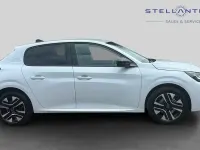 New Peugeot 208 Allure 99 HP (72 kW) 2026 White Hatchback