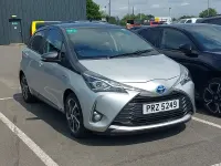 Used Toyota Yaris Hybrid 100 HP (73 kW) 2019 Silver Hatchback