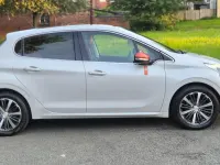 Used Peugeot 208 Roland Garros 2016 White Hatchback