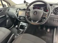Used Renault Captur Dynamique 90 HP (66 kW) 2016 White SUV