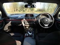 Used BMW 320 Sport Line 190 HP (139 kW) 2016 White Sedan
