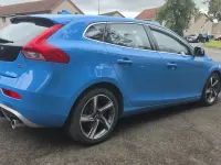 Used Volvo V40 R-Design 120 HP (88 kW) 2015 Blue Hatchback