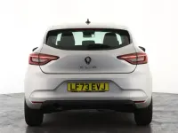 Used Renault Clio Evolution 90 HP (66 kW) 2023 Silver Hatchback