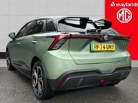 Begagnad MG MG4 EV 319 kW (435 HK) 2024 Grön Halvkombi