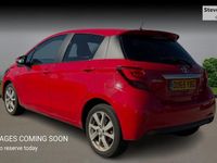 Used Toyota Yaris Hybrid Sport 101 HP (74 kW) 2015 Hatchback