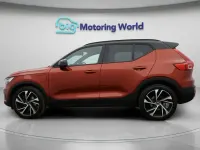 Usado Volvo XC40 R-Design Pro 262 HP (192 kW) 2021 Vermelho SUV