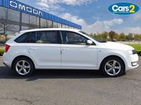 Used Skoda Rapid SE 105 HP (77 kW) 2015 White Hatchback