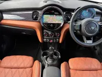 Used Mini Cooper Exclusive 134 HP (98 kW) 2024 Green Hatchback