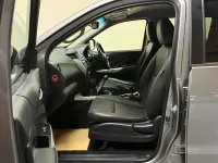 Usado Nissan Navara Tekna 2016 Gris Pickup/Camioneta