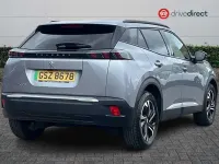 Begagnad Peugeot e-2008 Allure+ 100 kW (136 HK) 2023 Grå SUV