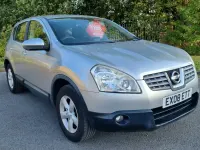 Used Nissan Qashqai Acenta 114 HP (83 kW) 2008 Silver SUV