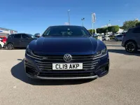 Begagnad VW Arteon R-line 190 HK (139 kW) 2019 Blå Halvkombi