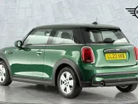 Used Mini Cooper Classic 134 HP (98 kW) 2023 Green Hatchback