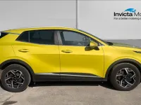 Usado Kia Sportage 116 HP (85 kW) 2023 Amarelo SUV