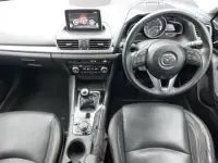 Used Mazda 3 Inclusive 165 HP (121 kW) 2015 Red Hatchback