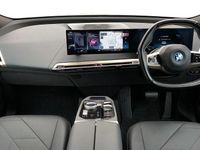 Usado BMW iX Comfort Edition 239 kW (326 HP) 2022 Branco SUV