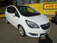 Used Vauxhall Meriva 120 HP (88 kW) 2016 White MPV