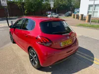 Begagnad Peugeot 208 S 2019 Röd Halvkombi