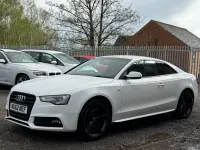 Usado Audi A5 Black Edition 177 HP (130 kW) 2012 Branco Coupé
