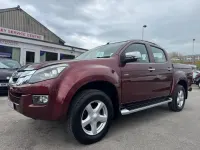 Used Isuzu D-Max 2013 Red Pickup