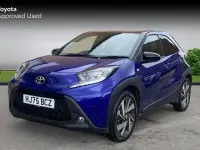 Used Toyota Aygo X 72 HP (52 kW) 2025 Juniper blue bitone SUV