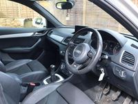 Used Audi Q3 S-Line 140 HP (102 kW) 2012 White SUV