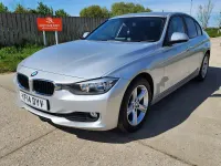 Begagnad BMW 318 2014 Silver Sedan
