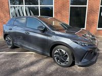 Begagnad MG MG4 EV Trophy 319 kW (435 HK) 2023 Grå Halvkombi