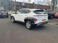 Used Hyundai Kona Advanced 99 HP (72 kW) 2025 White SUV